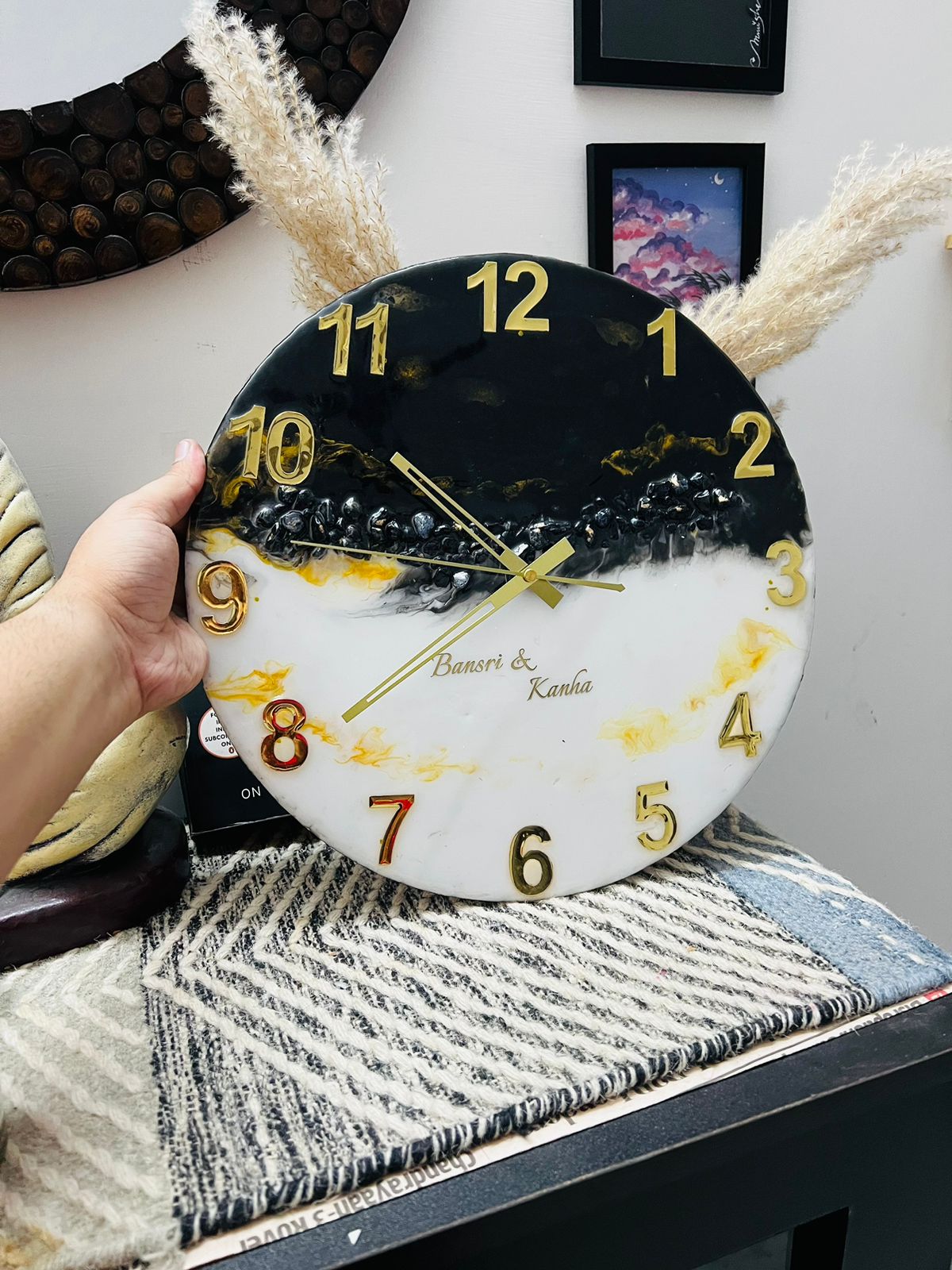 Customized Circle Shape Resin Clock