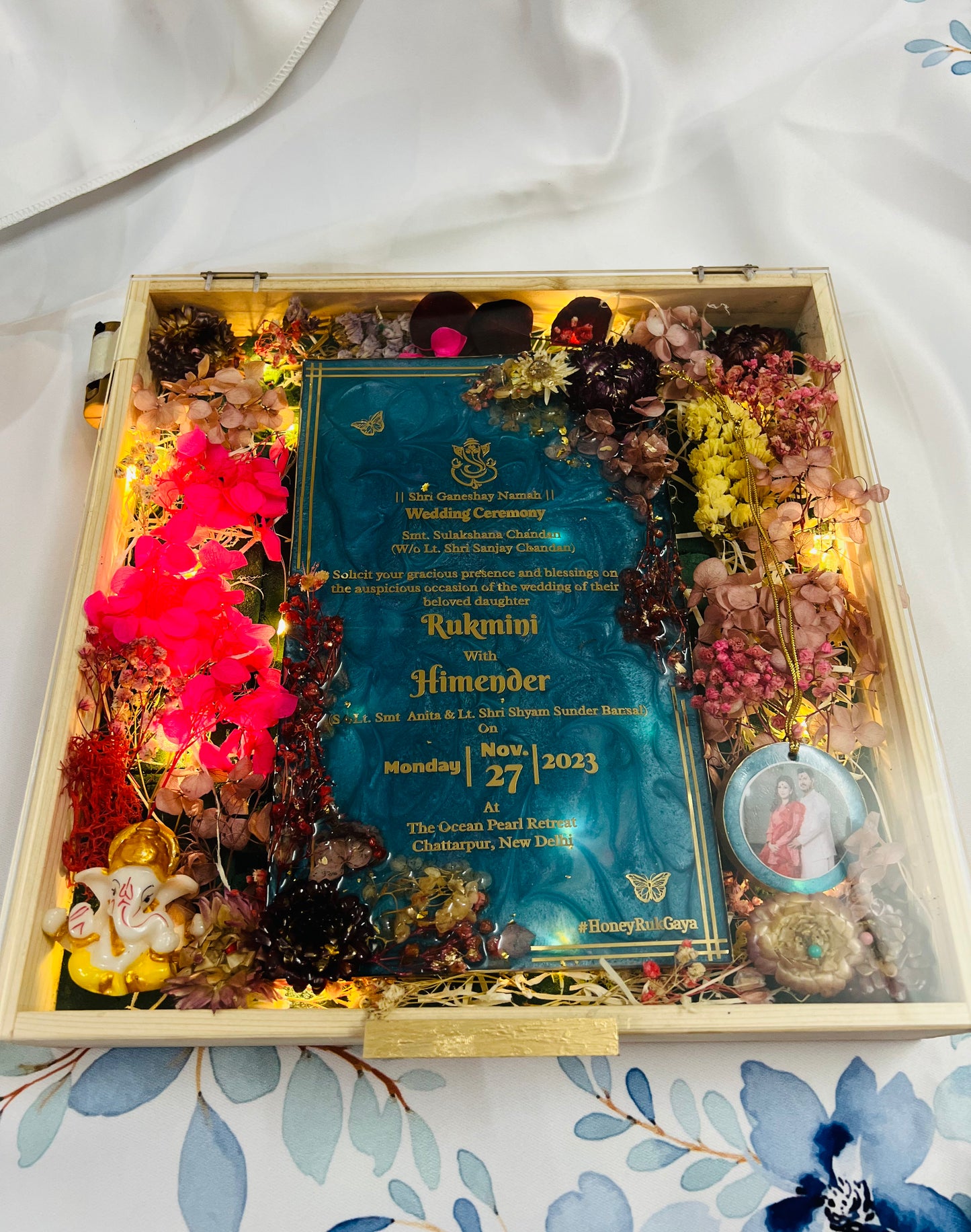 Resin Wedding Card